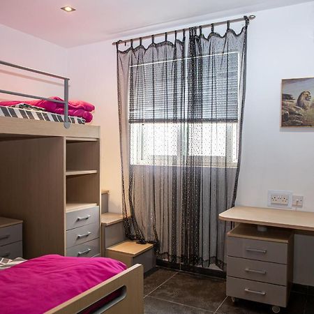 Apartmán Dolmen Court Flat 10, Qawra St. Paul's Bay Exteriér fotografie