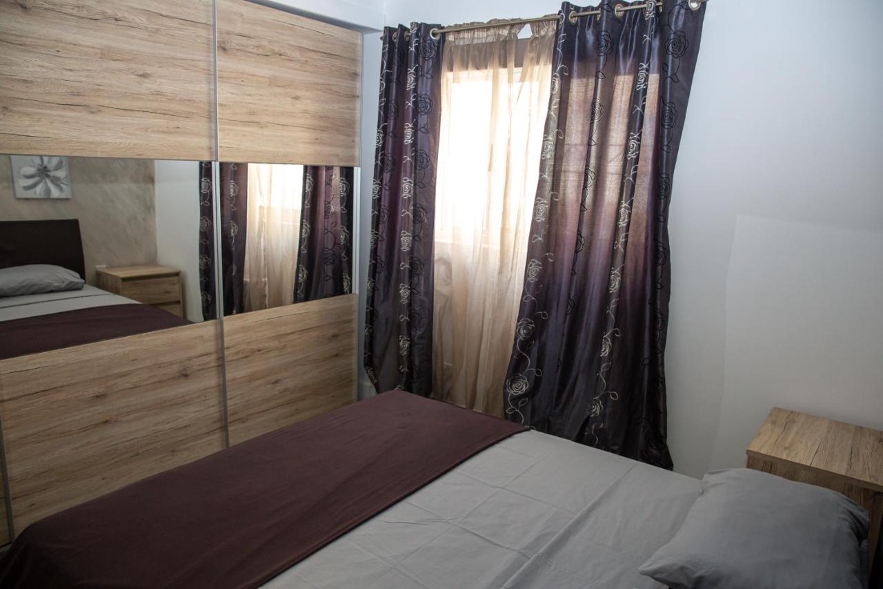 Apartmán Dolmen Court Flat 10, Qawra St. Paul's Bay Exteriér fotografie