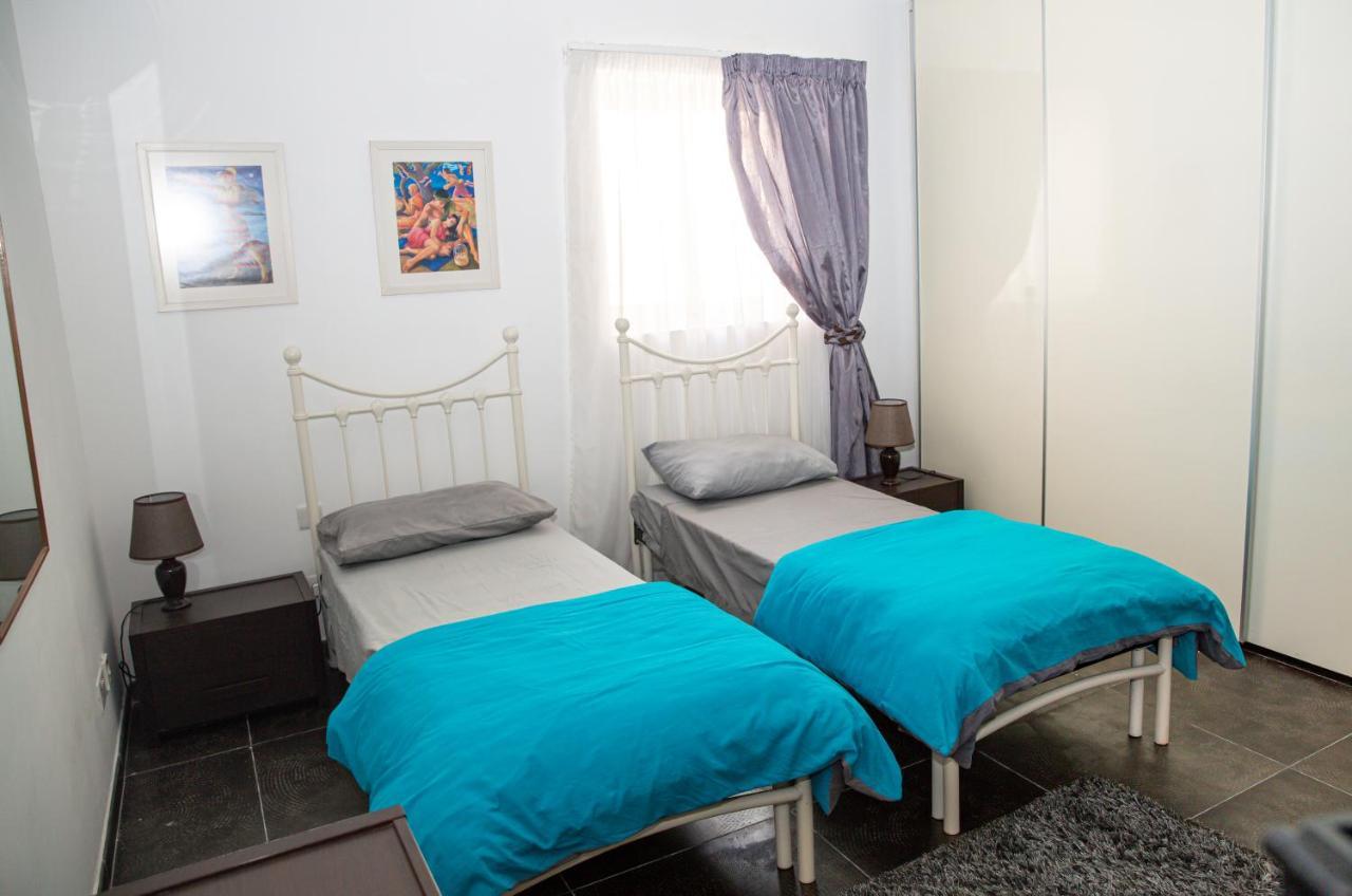 Apartmán Dolmen Court Flat 10, Qawra St. Paul's Bay Exteriér fotografie