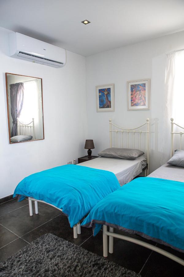 Apartmán Dolmen Court Flat 10, Qawra St. Paul's Bay Exteriér fotografie