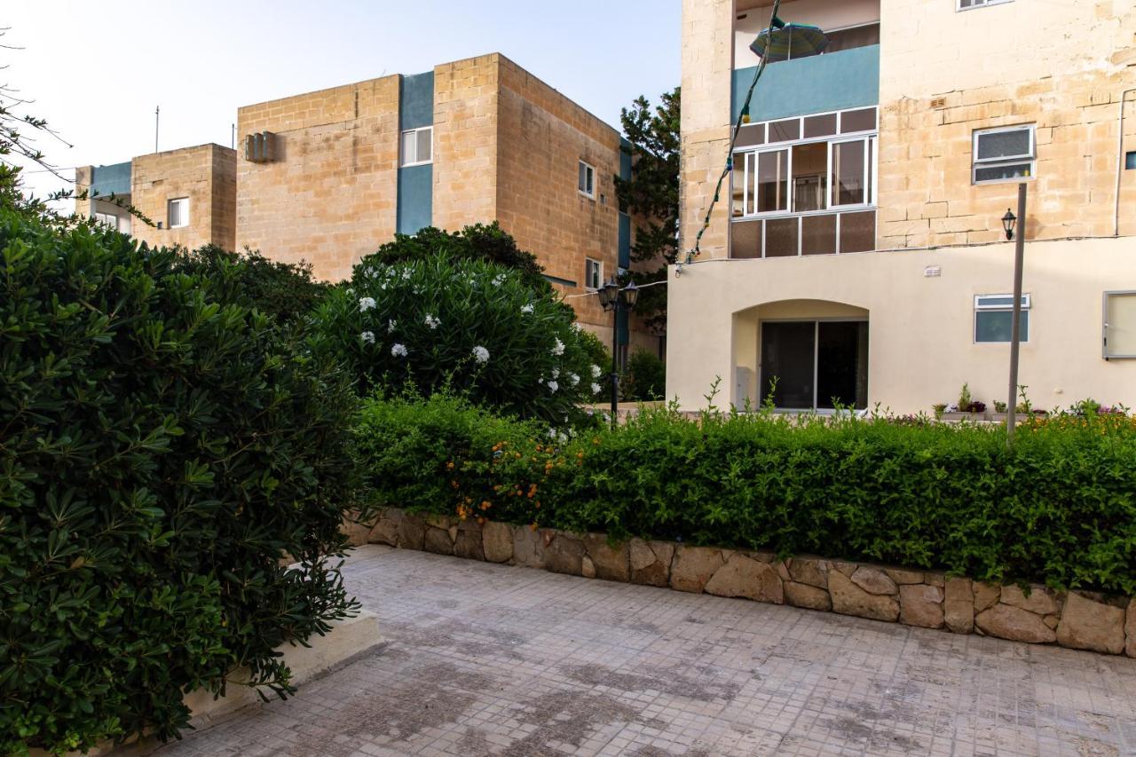 Apartmán Dolmen Court Flat 10, Qawra St. Paul's Bay Exteriér fotografie