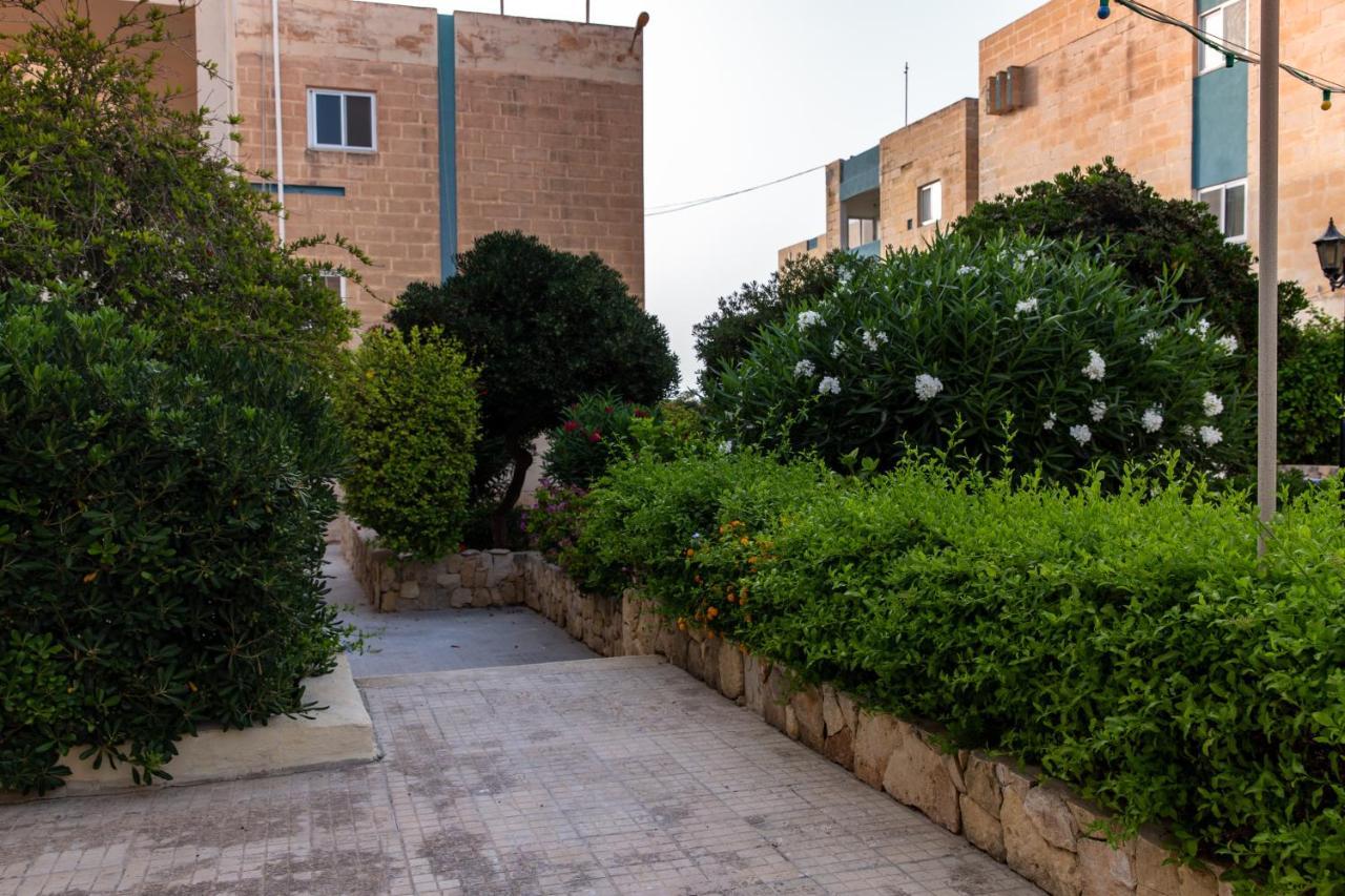 Apartmán Dolmen Court Flat 10, Qawra St. Paul's Bay Exteriér fotografie